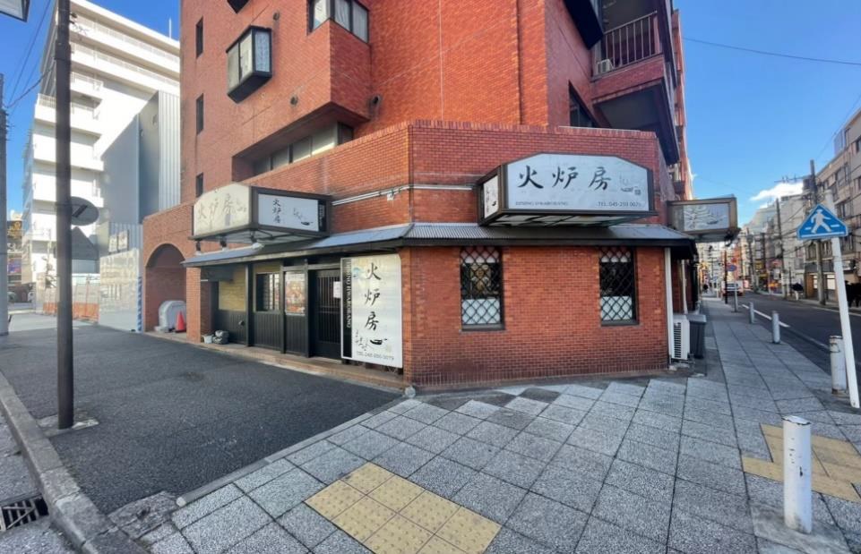 日ノ出町駅徒歩5分　路面角地の居酒屋居抜き店舗物件